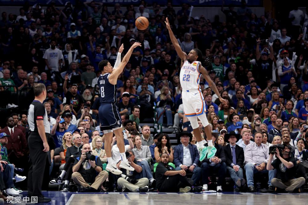 艰难双冠 艰难双冠