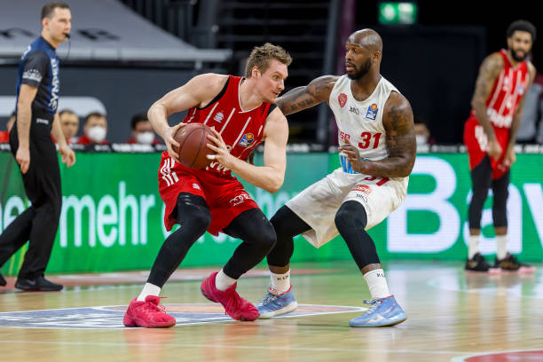 对垒就展现 对垒就展现