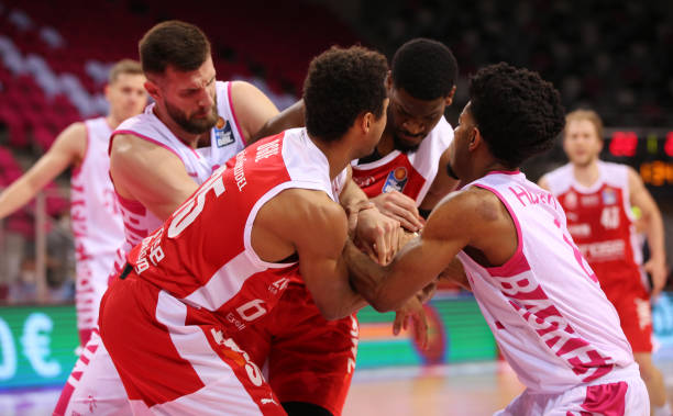 员在赛后被 员在赛后被